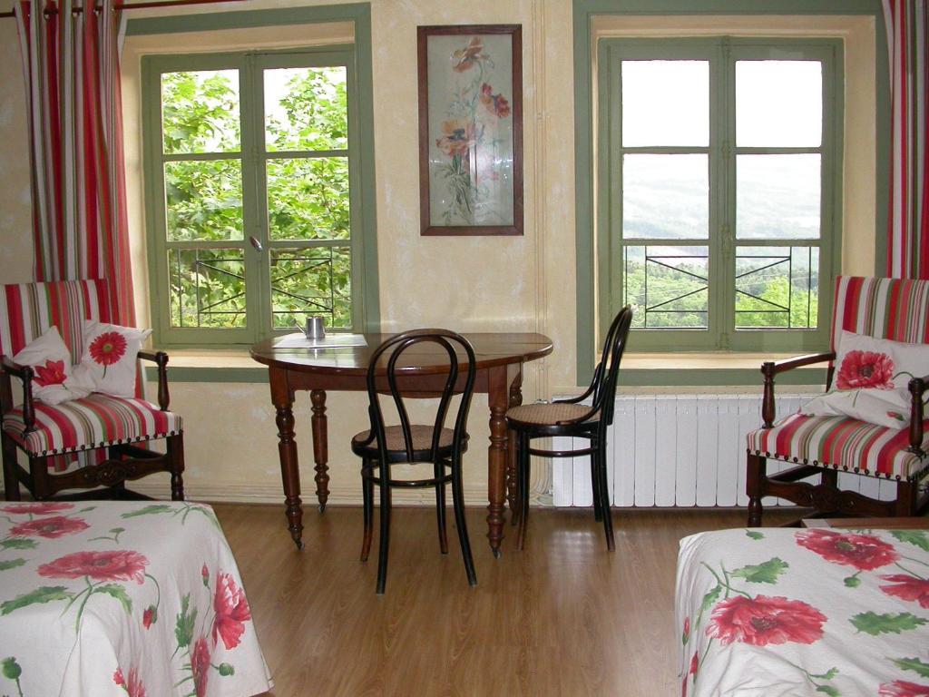 Maison d'Hôtes de la Verrière Les Ardillats Camera foto